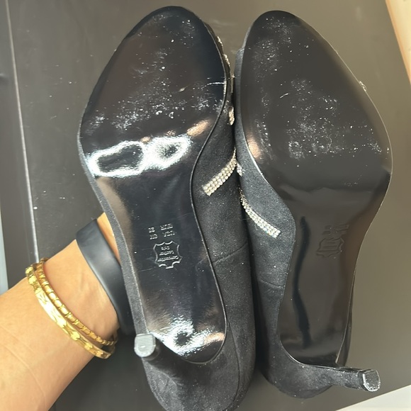 Black Nina New York has peep toe. Never worn (except around the house). - Picture 4 of 4